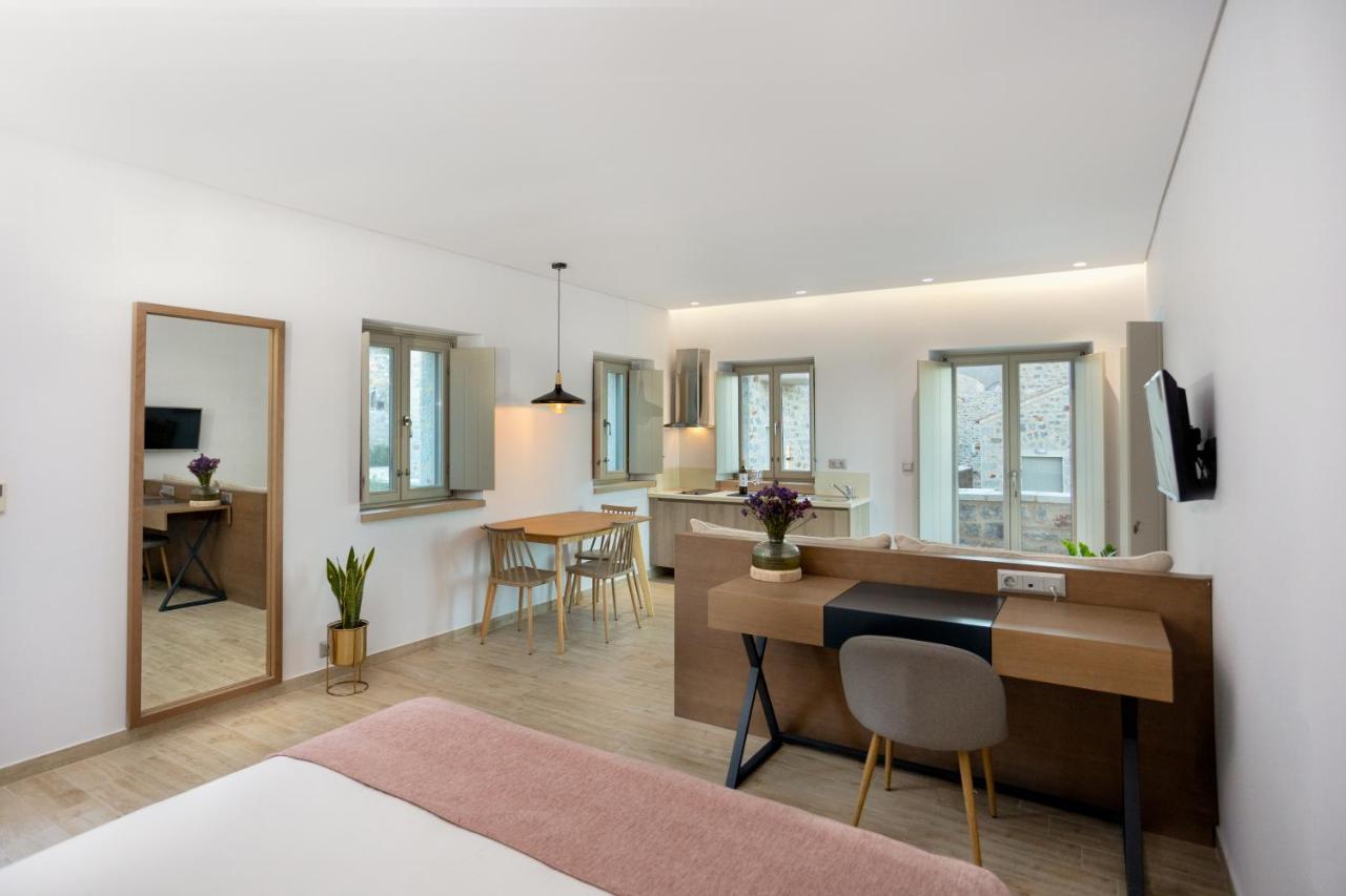 Armantanis Luxury Suites Ареополис Экстерьер фото